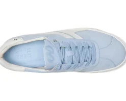 Women Naturalizer Medina