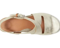 Women Gentle Souls by Kenneth Cole Mela