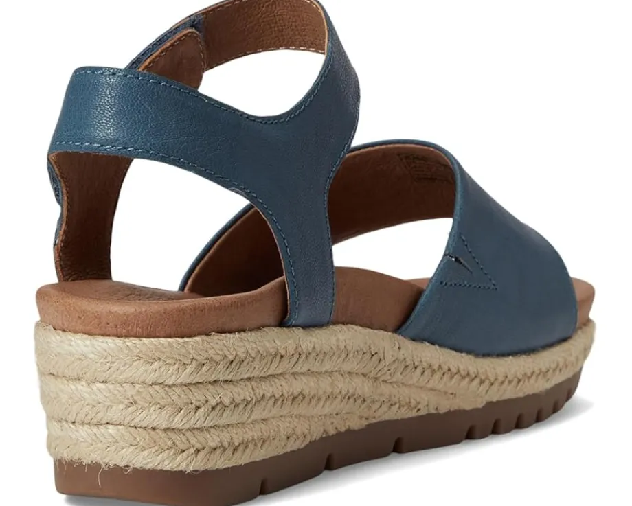 Josef Seibel Miranda 02 Shark