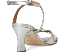 Women Bernardo Neera