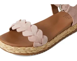 Women Naturalizer Neila