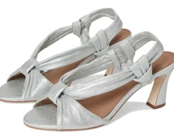 Women Bernardo Novah