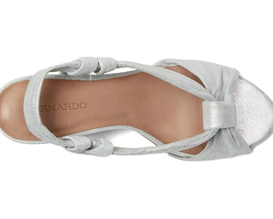 Women Bernardo Novah