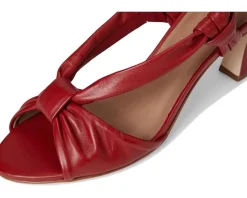 Women Bernardo Novah