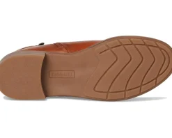 Women Cobb Hill Novela