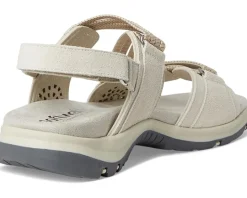SoftWalk Oahu Ivory Suede Hot