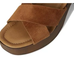 Women Seychelles Paloma