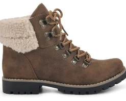 Women Cliffs by White Mountain Pathfield