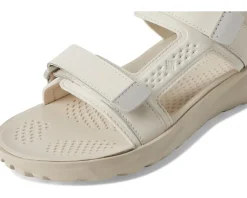 Women Columbia Peakfreak Roam Sandal