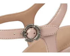 COACH Pump With Tea Rose Cream New