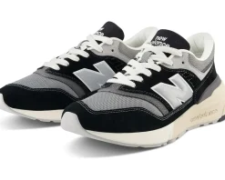 Women New Balance Classics 997R