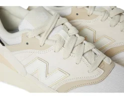 Women New Balance Classics 997R