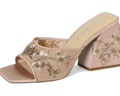 Blue by Betsey Johnson Roo Blush