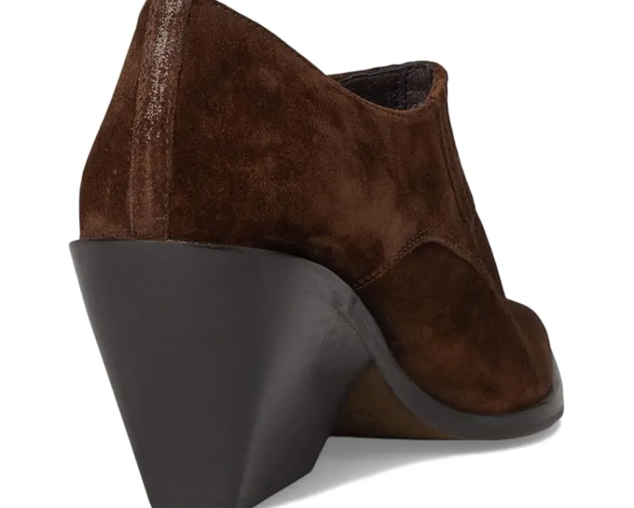 Women Seychelles Seattle