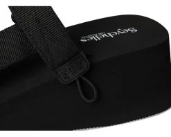 Women Seychelles Skip to Me