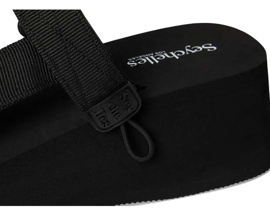 Women Seychelles Skip to Me