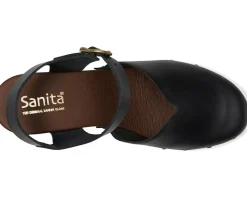 Women Sanita Solaima