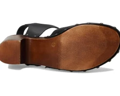 Women Sanita Solaima