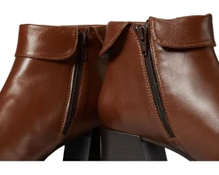 Eric Michael Sonia Cognac Hot