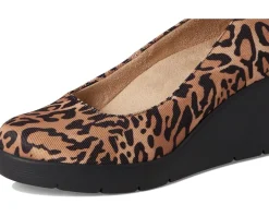 Women Naturalizer Soul About Time