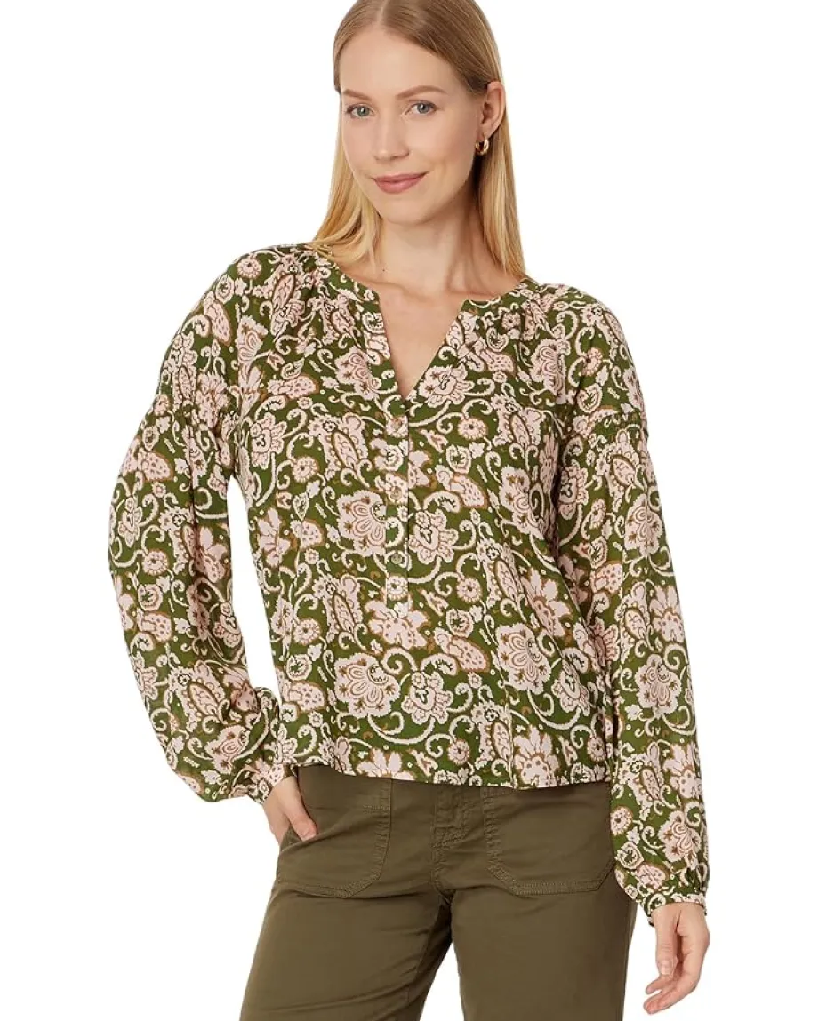 Women Sanctuary Sunday's Best