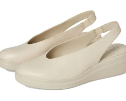 Women Naturalizer Sutton