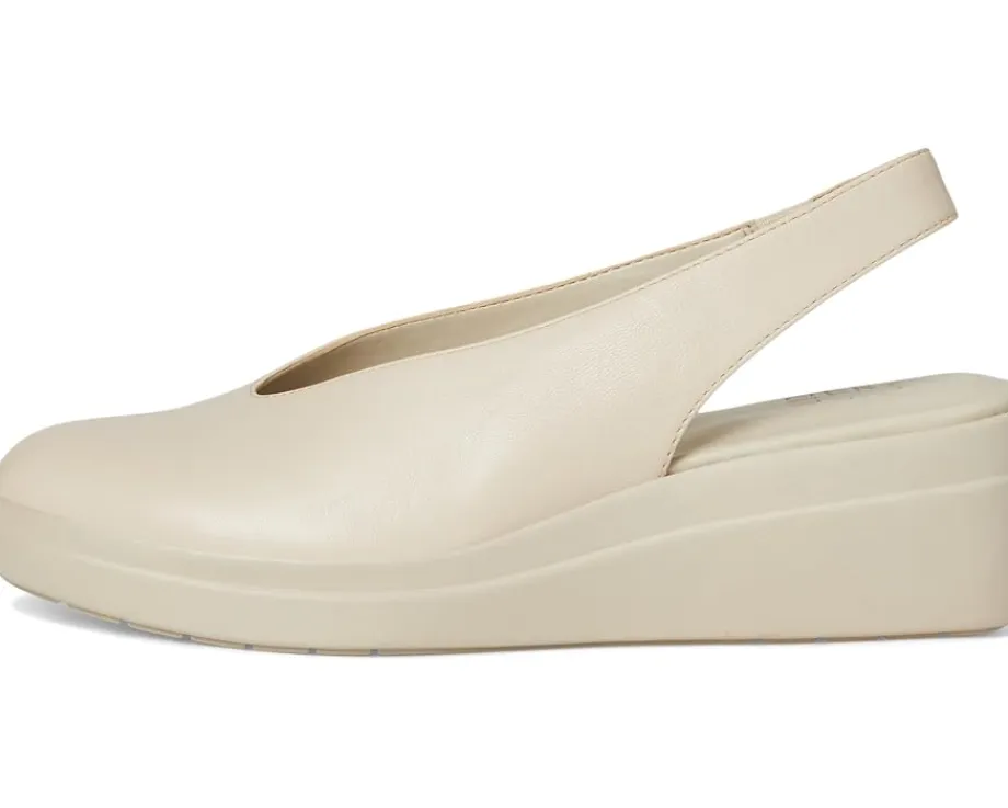 Women Naturalizer Sutton