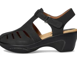 Women White Mountain Vie