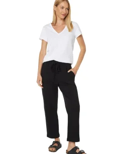 Women Lilla P V-Neck Short Sleeve Back Seam Tee