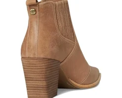 Donald Pliner Wilis Camel