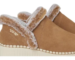 SKECHERS Wilshire Blvd - Fallin For You Hands Free Slip-Ins Chestnut Hot