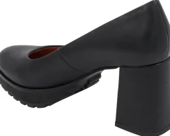 Andre Assous Women's Lucky Pump Discount