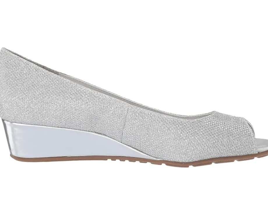 Bandolino Women's Candra Hot