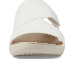 Women Bzees Women's Carefree Wedge Sandals