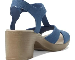 Women Bzees Women's Everly Strappy Sandals