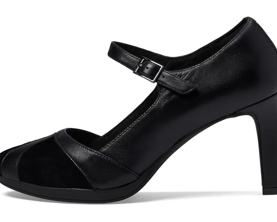 Women Clarks Women's Ambyr Light