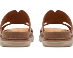 Women Clarks Women's Arwell Walk