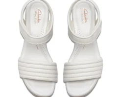 Clarks Women's Chelseah Gem Outlet