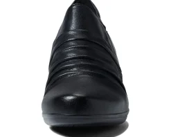 Women Clarks Women's Emily Cove