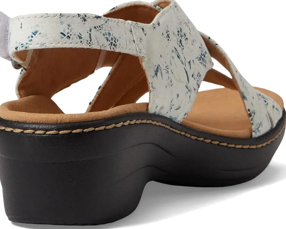 Women Clarks Women's Merliah Echo