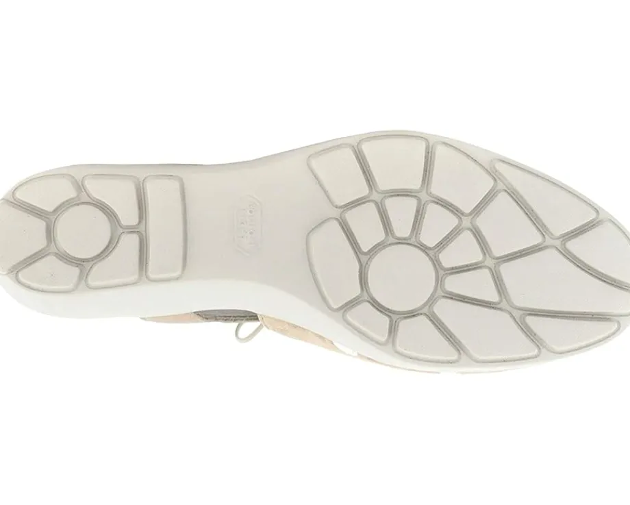 CLOUD Women's Hattie Sale