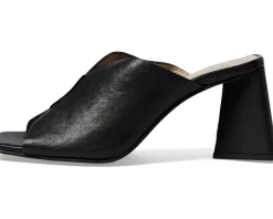 Eric Michael Women's Crosby Best