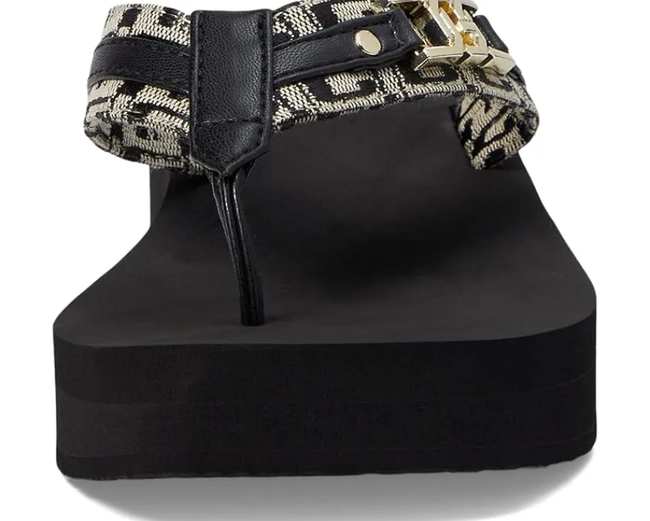 GUESS Women's Ediva Hot