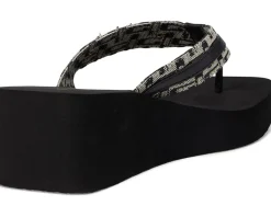 GUESS Women's Ediva Hot