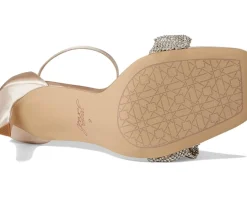 Jewel Badgley Mischka Women's Ridley Hot