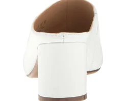 Naturalizer Women's Cyprine Discount