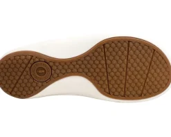 Women Revitalign Women's Yumi Metallic Sandal