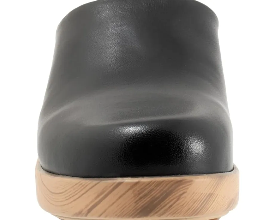 SoftWalk Women's Felida Discount