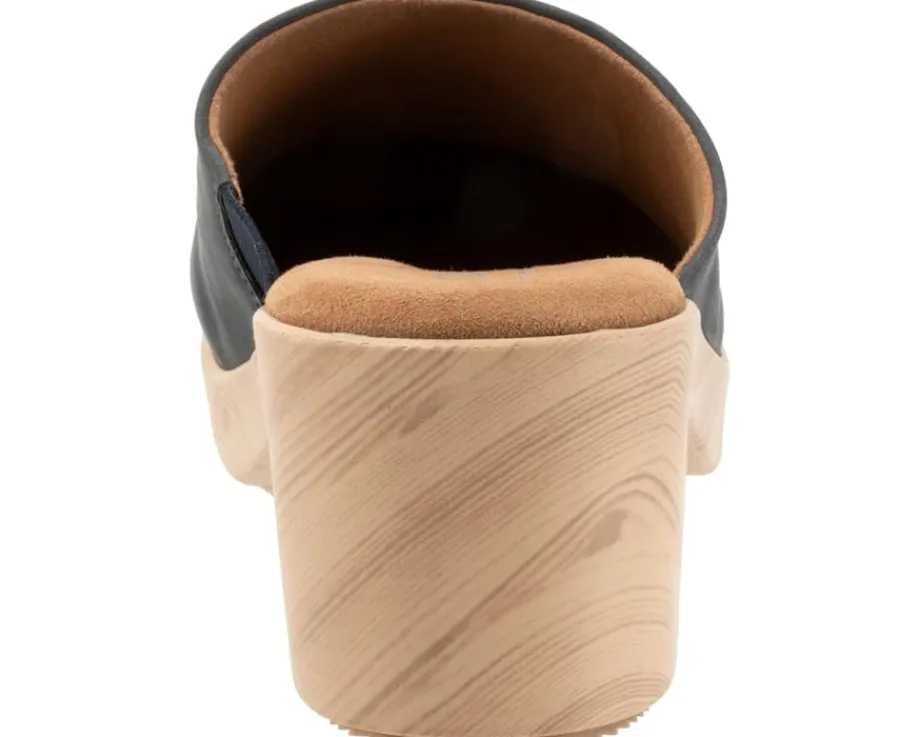 SoftWalk Women's Felida Best