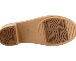 SoftWalk Women's Felida New